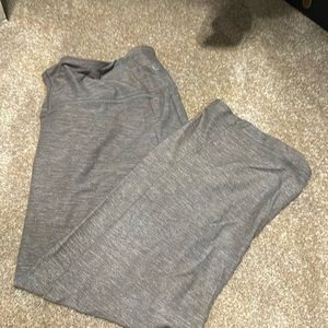 Gray Lululemon cropped leggings, size 8